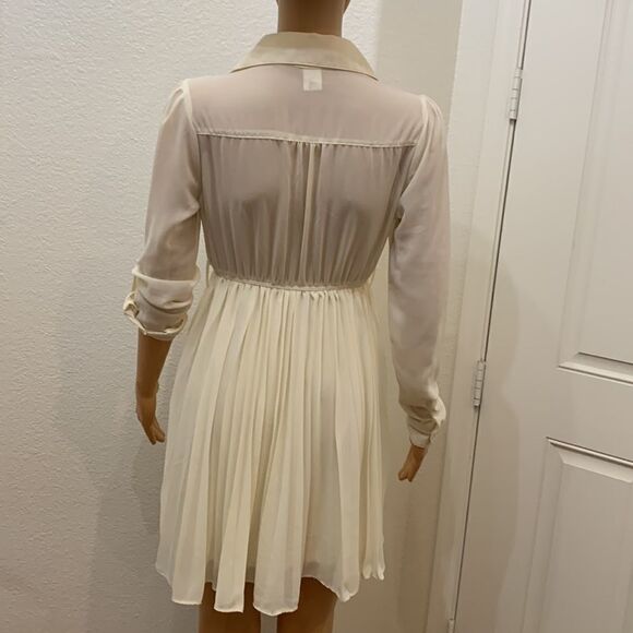 Agaci Gold Studded Collar Sheer Cream Color Front Button Pocket Roll Sleeve - Picture 6 of 9